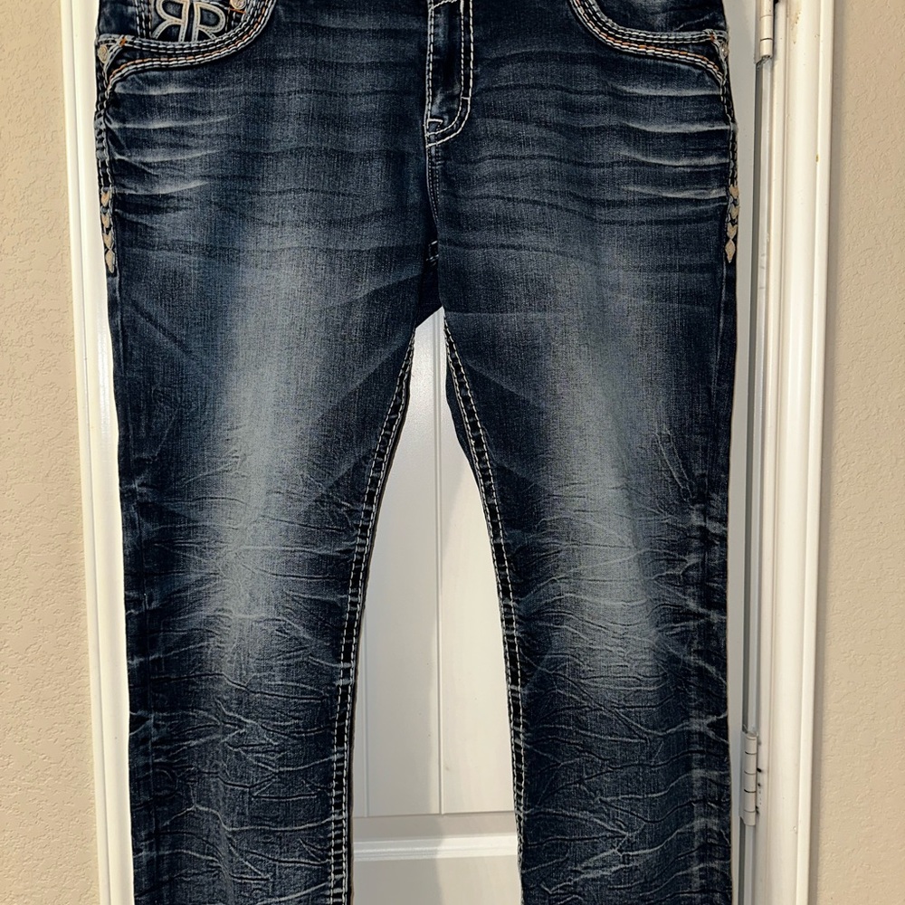Rock Revival Sutton Relaxed Jeans with Distressed Look